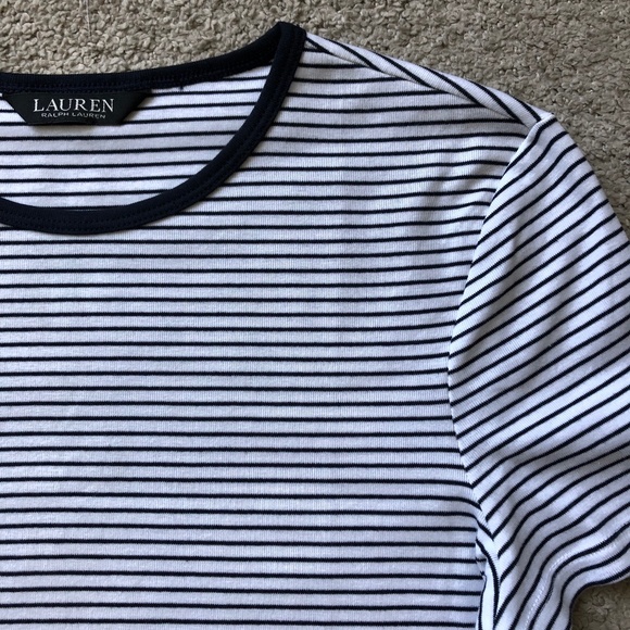 Ralph Lauren Short Sleeve T-shirt. - Picture 3 of 4